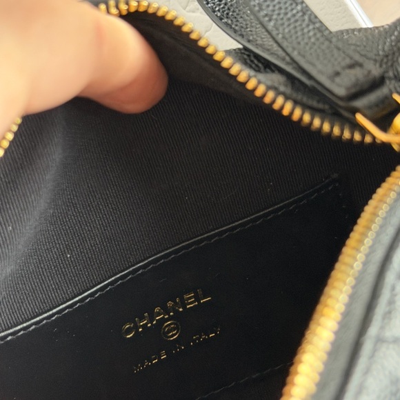 Chanel rare Half Moon Mini Bag - Picture 4 of 5